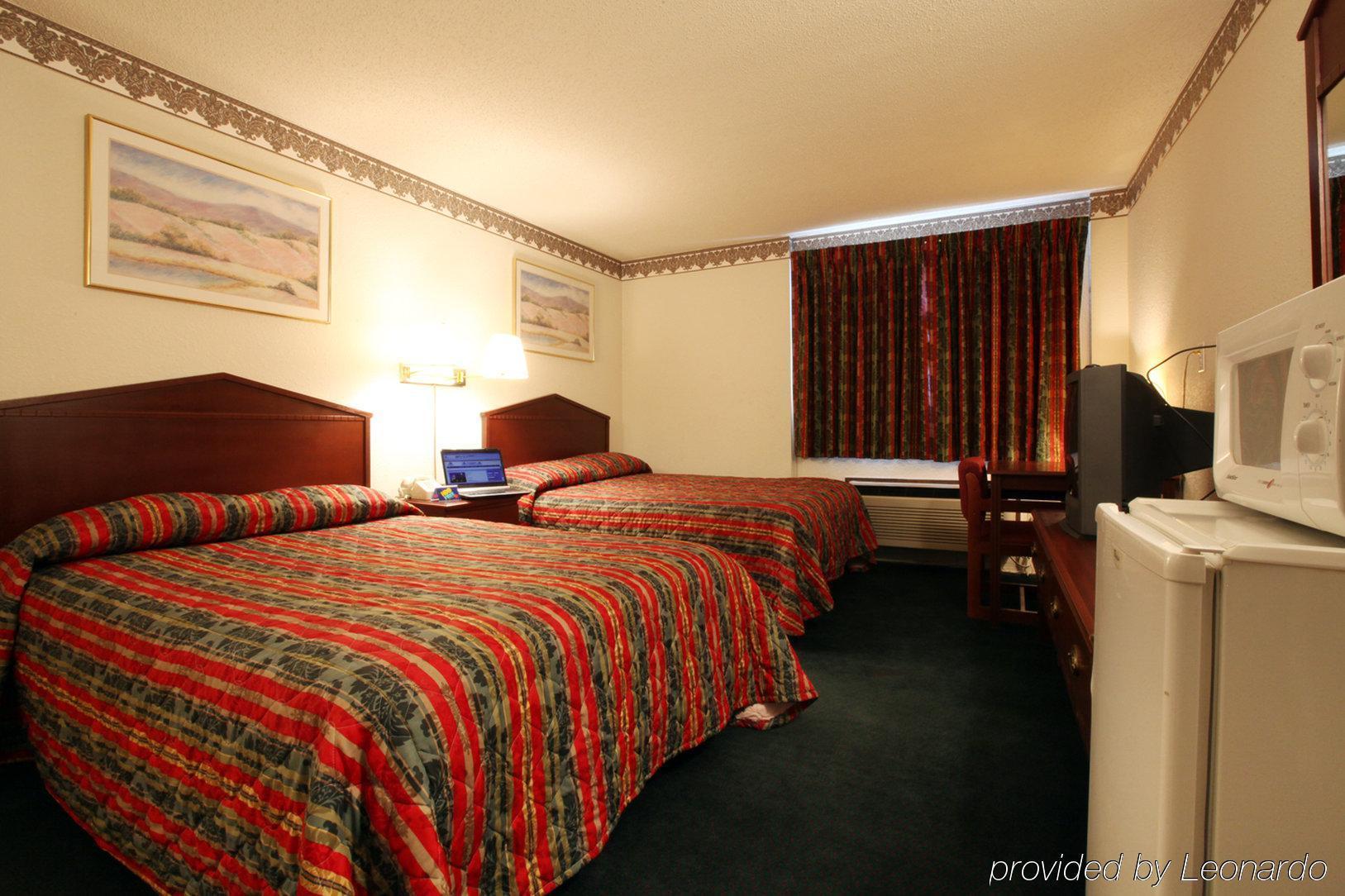 Americas Best Value Inn Macomb Habitación foto