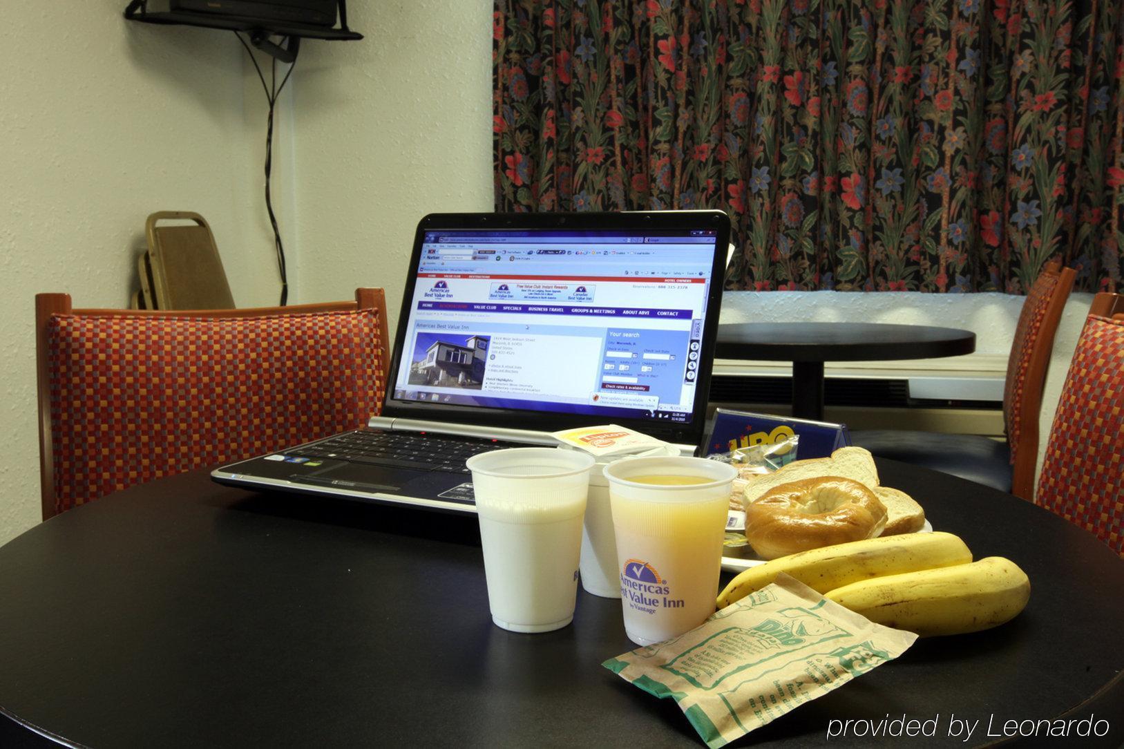 Americas Best Value Inn Macomb Habitación foto